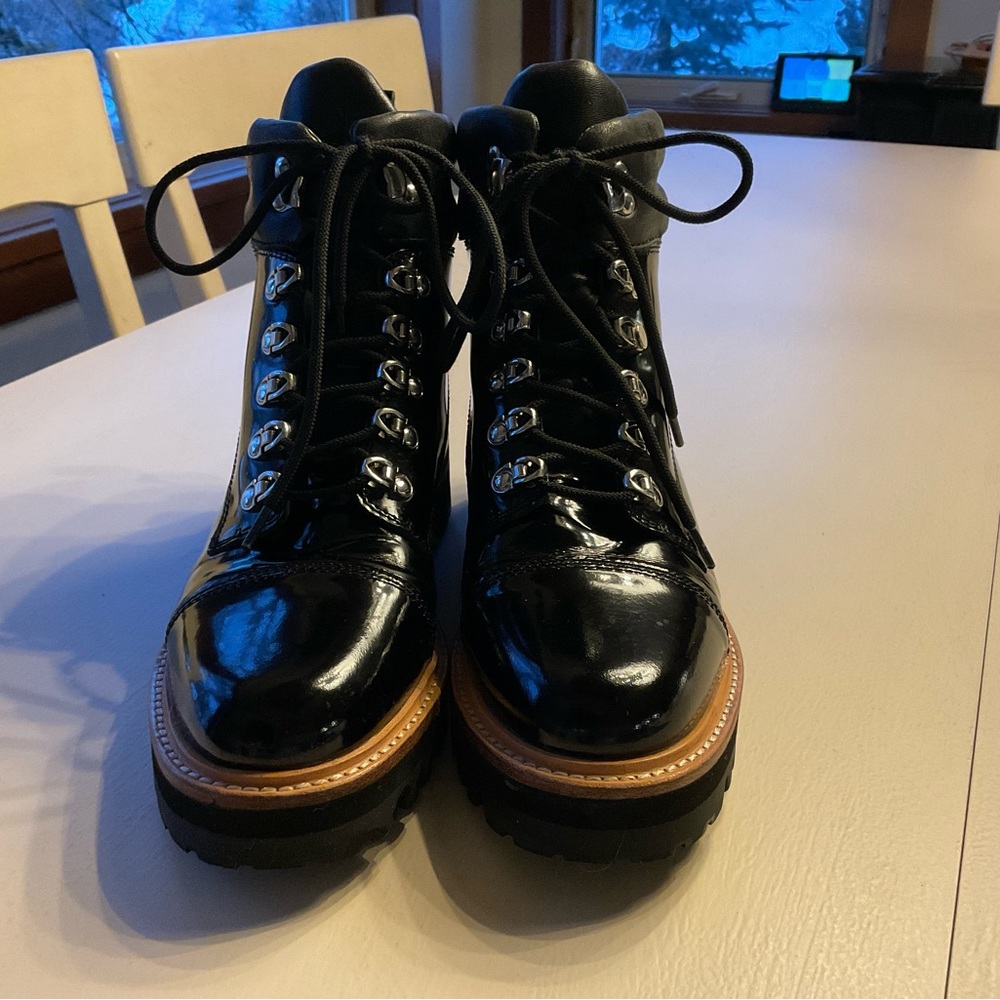 🤩MARC FISHER Ankle Patten Leather Boots 🥾